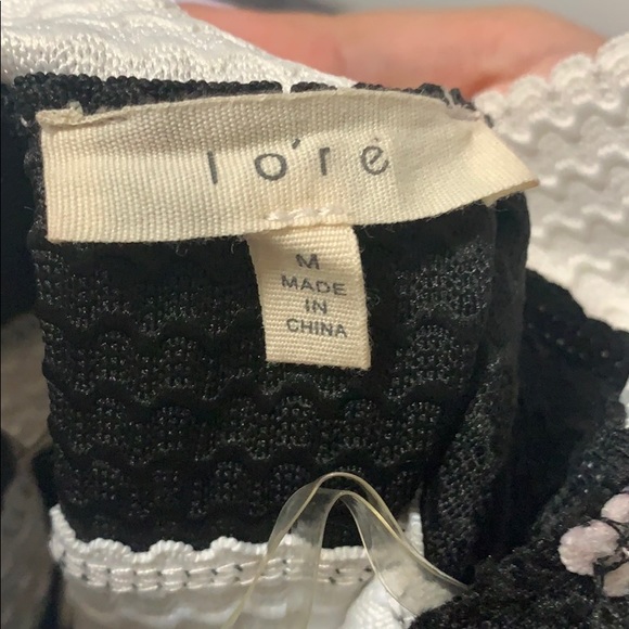 Black and white skater skirt, very good condition! - Picture 2 of 2